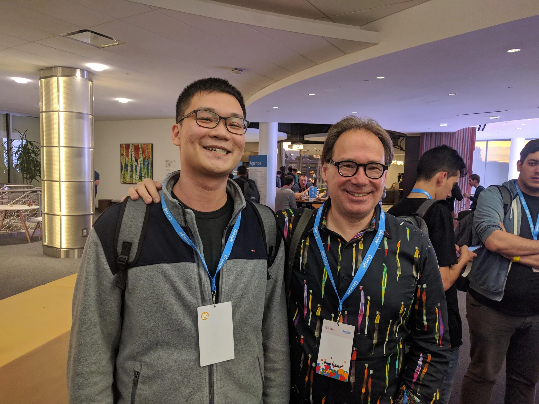 Darren Huang 與 Paul Haahr 在 2018 年 Google Product Experts Summit 合影